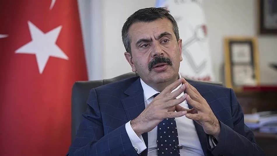 MEB, okullarda kartlı giriş sistemini eylülde devreye almayı planlıyor