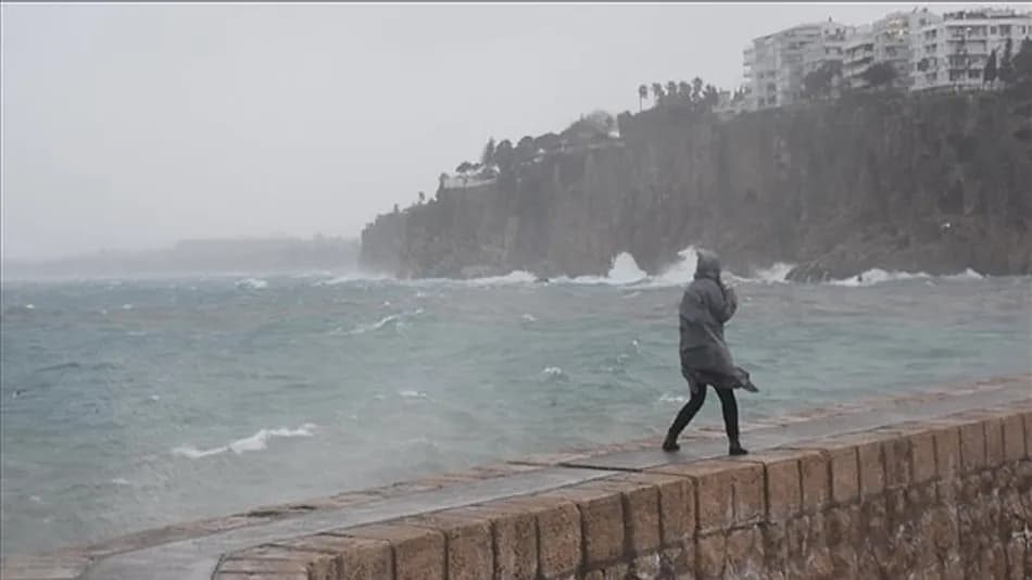 Meteoroloji'den 4 il için kuvvetli sağanak uyarısı
