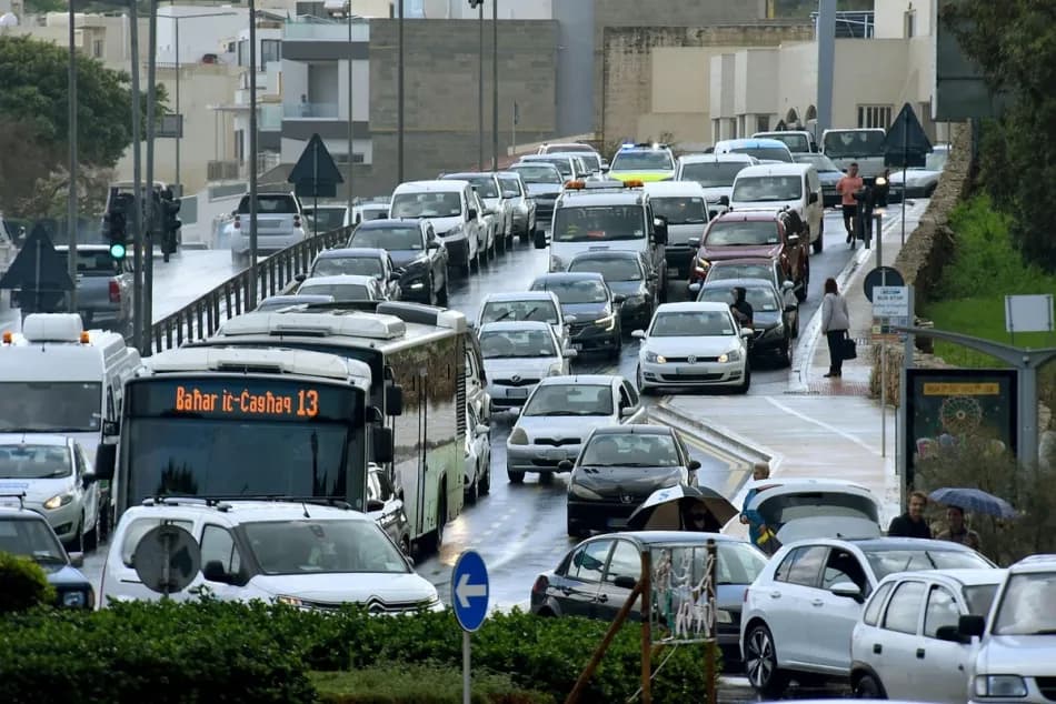 Malta, ehliyetini 5 yıl iade eden gençlere 25 bin euro teşvik vereceğini açıkladı