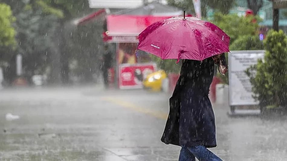 Meteoroloji'den pazar günü için yağış uyarısı: Yurdun büyük bölümünde sağanak bekleniyor
