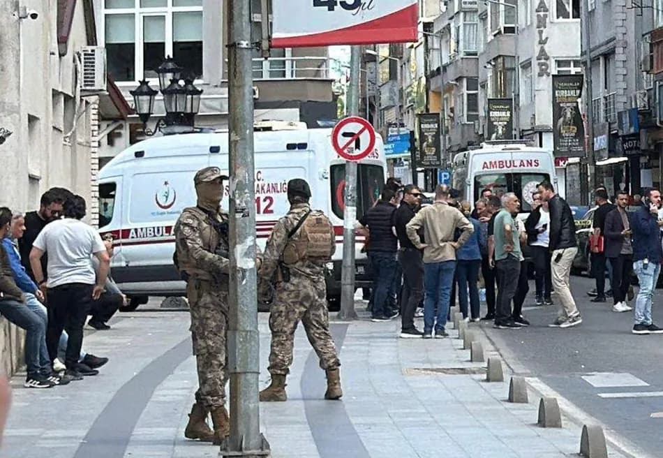 Çorlu’da kavga ihbarına giden 2 polis şehit oldu