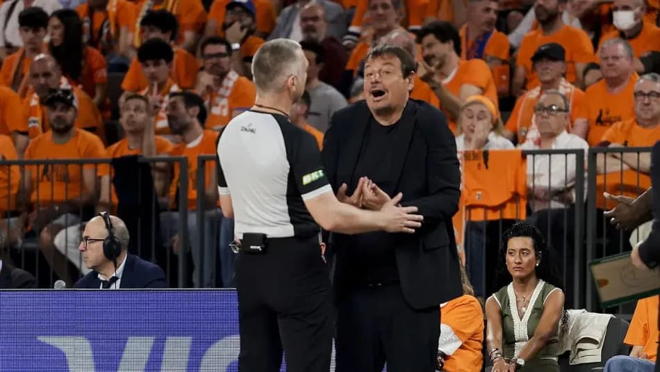 Ergin Ataman, Panathinaikos’un elenmesinin ardından basın toplantısını terk etti