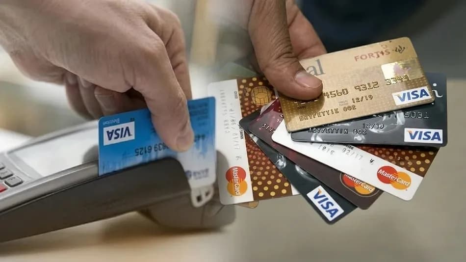 Kredi kartı limitlerinin düşürülmesine yönelik planın askıya alındığı öne sürüldü