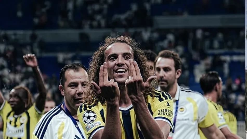 Matteo Guendouzi’nin Lyon Tribünlerine Yaptığı Jul Hareketi